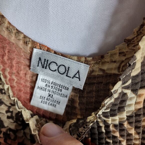 Nicola crinkle top  - Picture 2 of 5